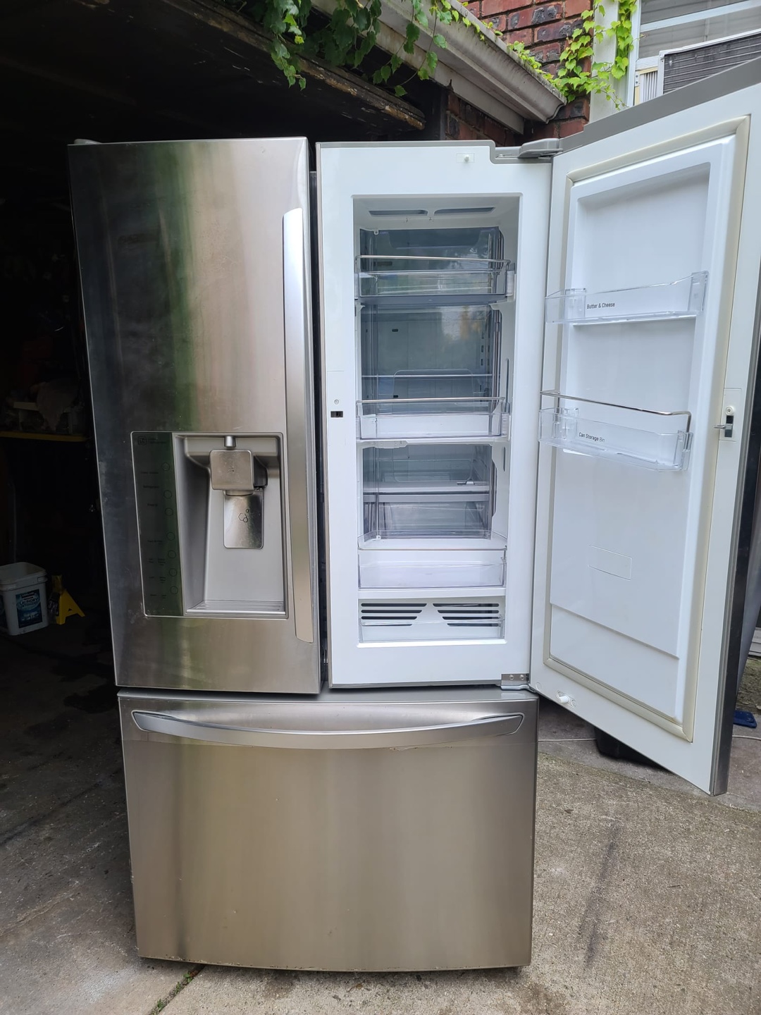 LG French Door Refrigerator - photo 4