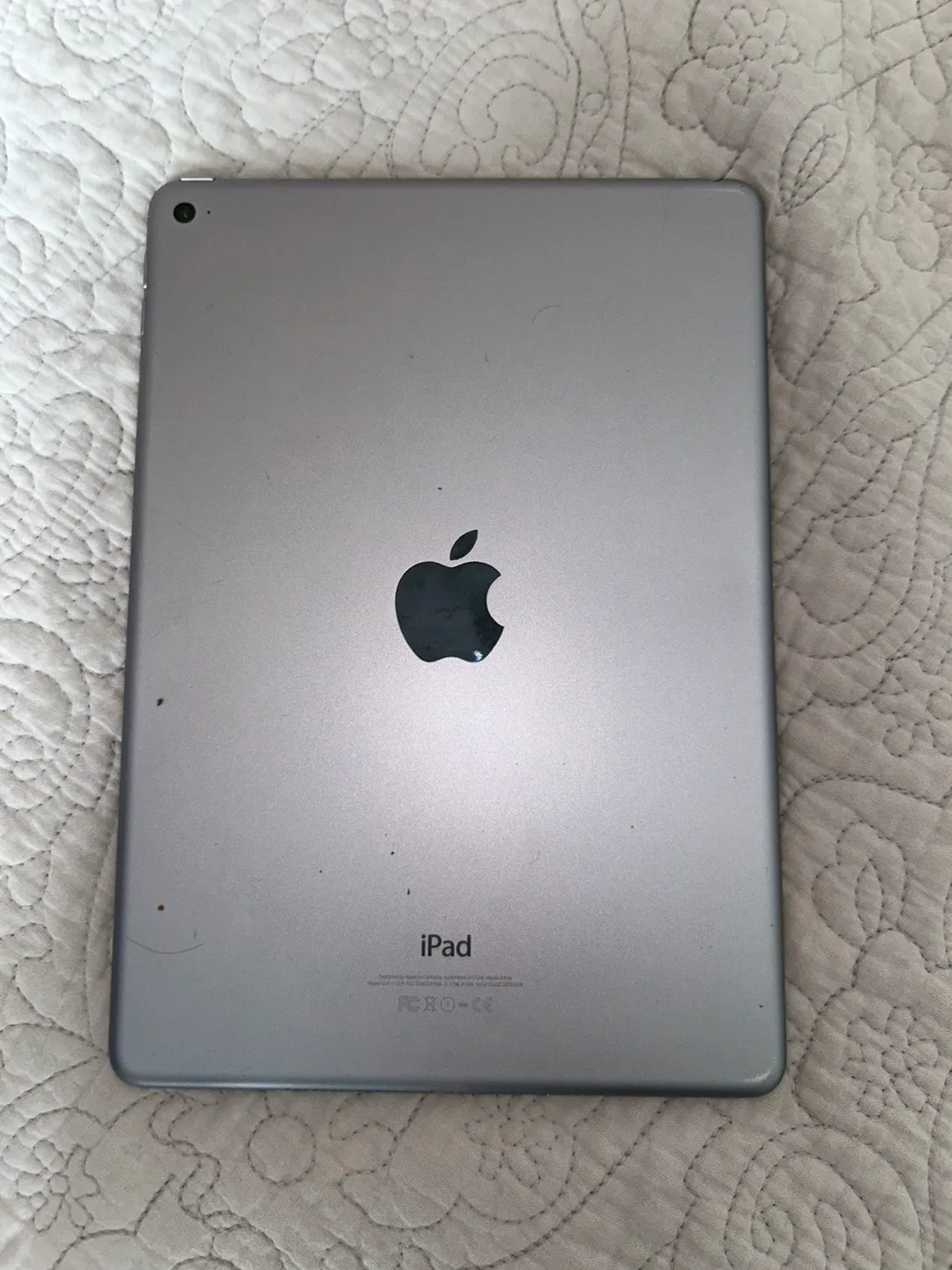 iPad (Older Model) image indicator(2)