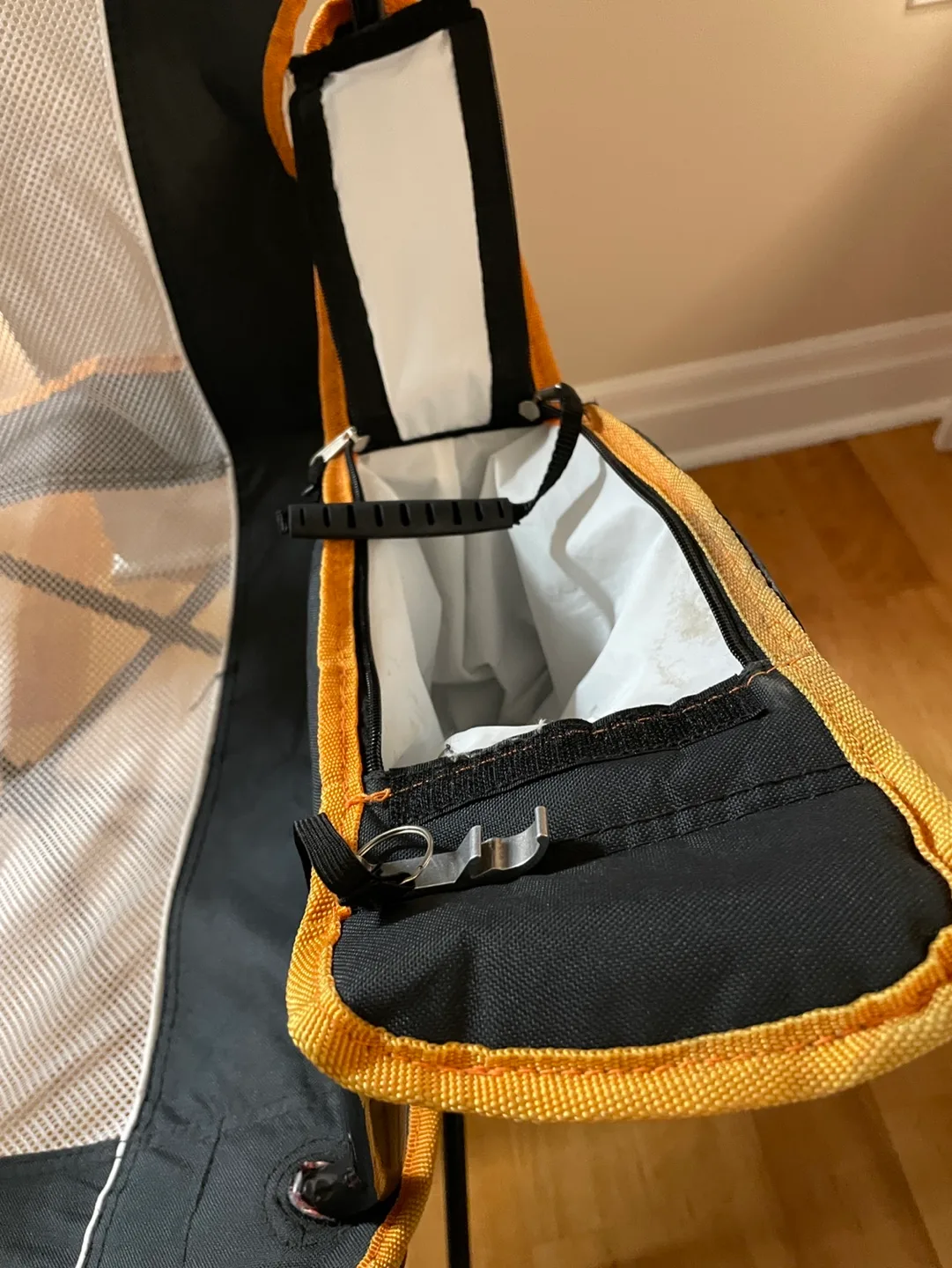 2 Folding Camping Chair with Cooler image indicator(2)