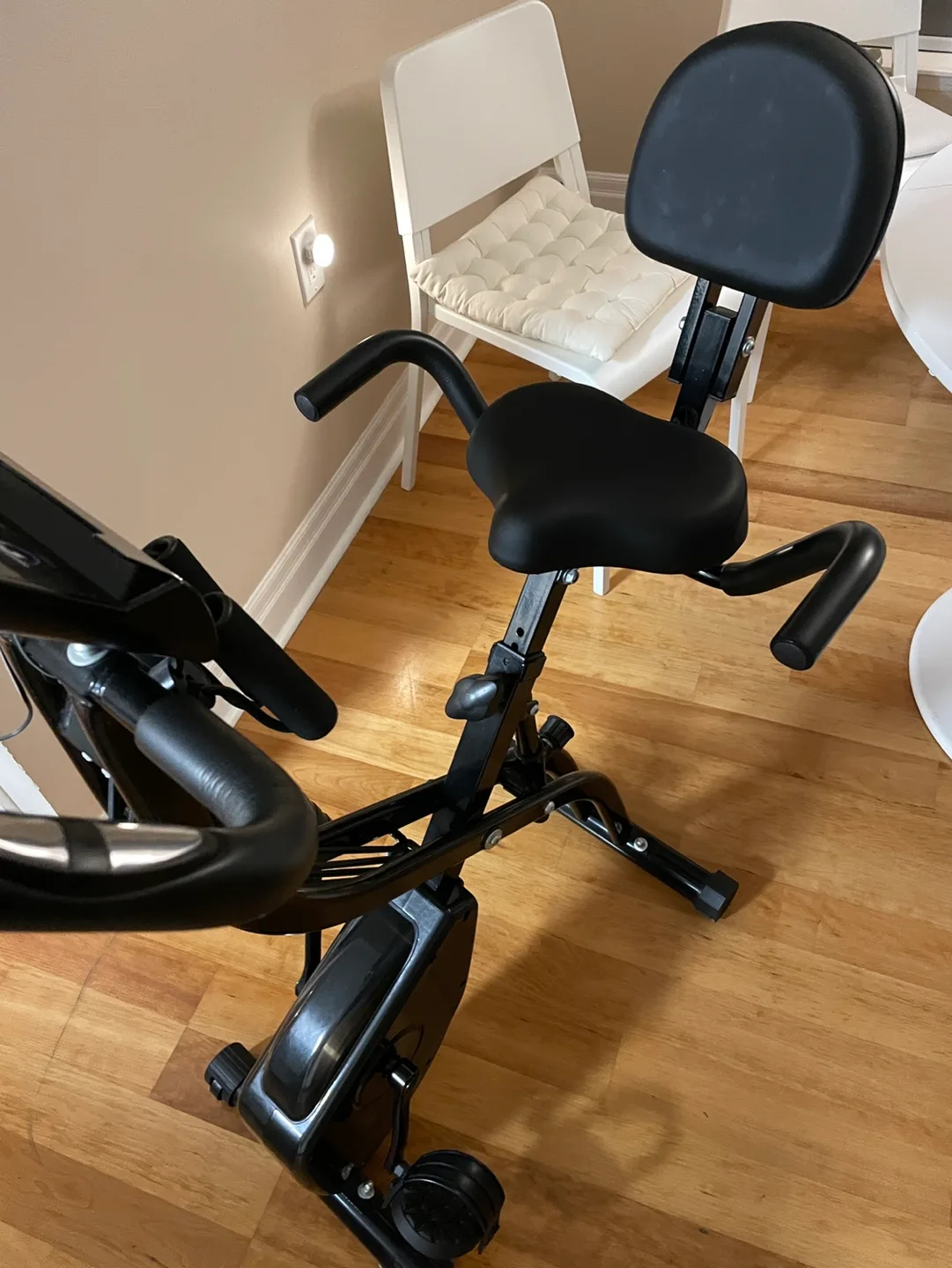 Folding Recumbent Exercise Indoor Bike image indicator(2)