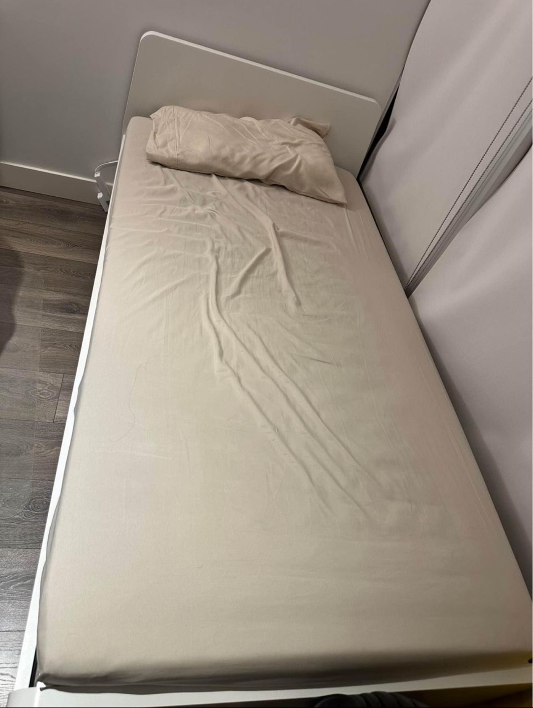 IKEA ASKVÖLL Twin Bed Frame - photo 4