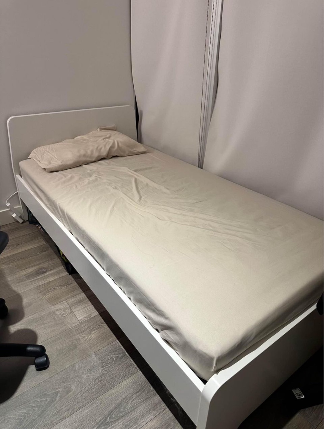 IKEA ASKVÖLL Twin Bed Frame - photo 3