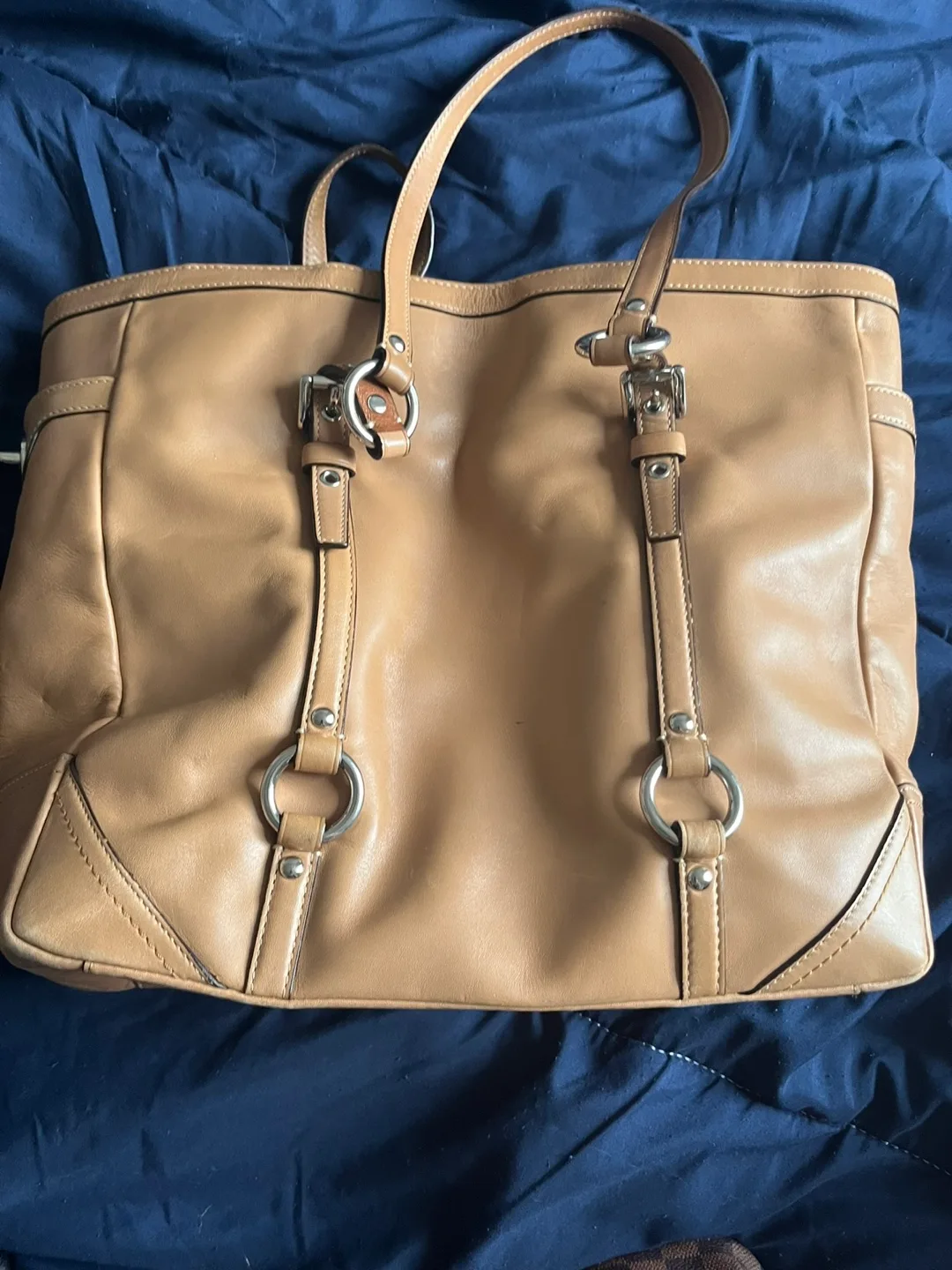 Coach Leather Tote Bag image indicator(3)
