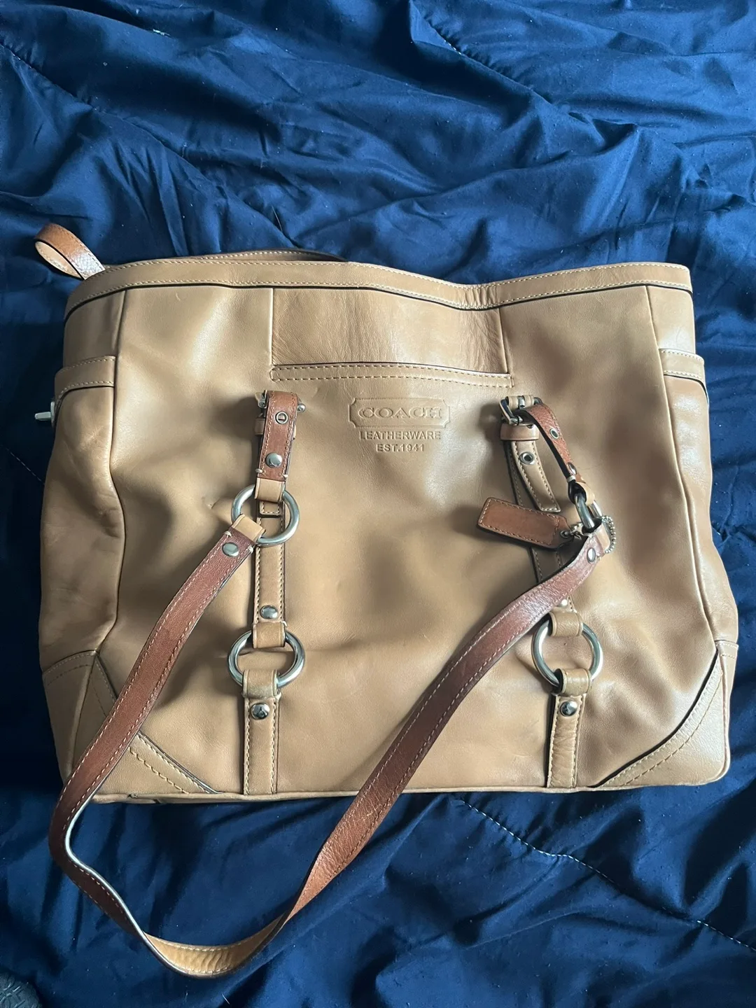 Coach Leather Tote Bag image indicator(2)