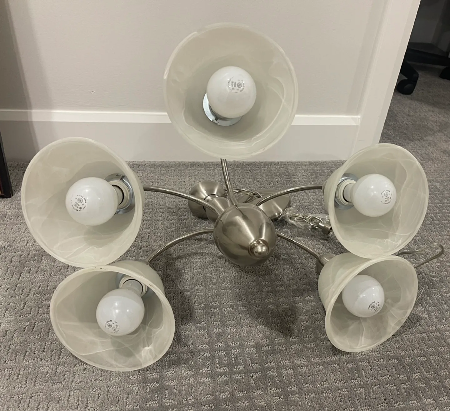 Elegant 5-Light Chandelier image indicator(2)