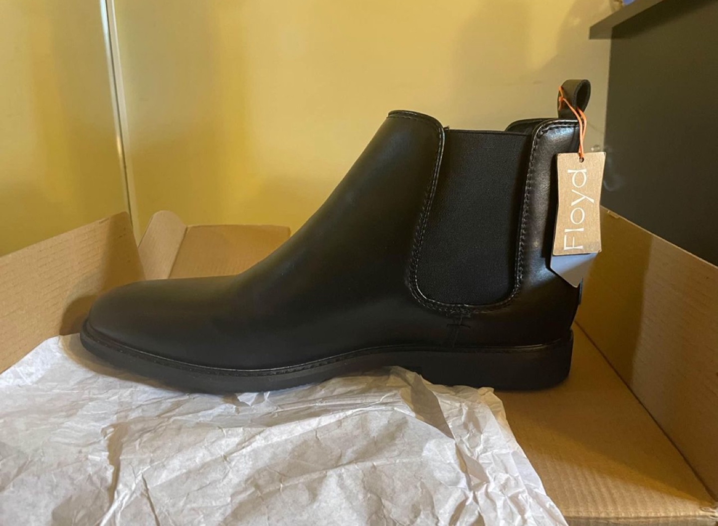 Flyod Felix Black Men’s Chelsea Shoe