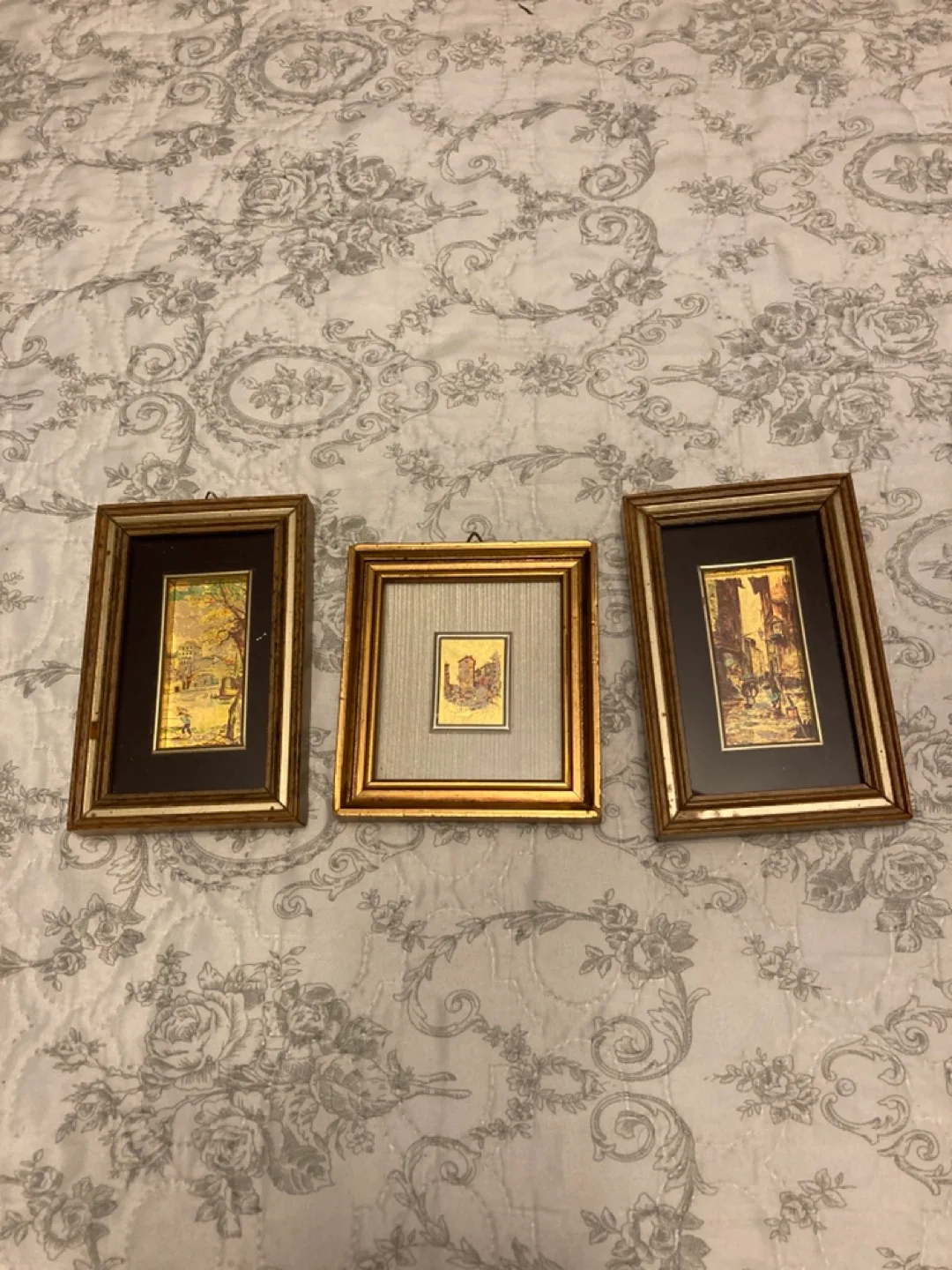 Set of Three Framed 22 Karat Gold Leaf Pictures image indicator(6)