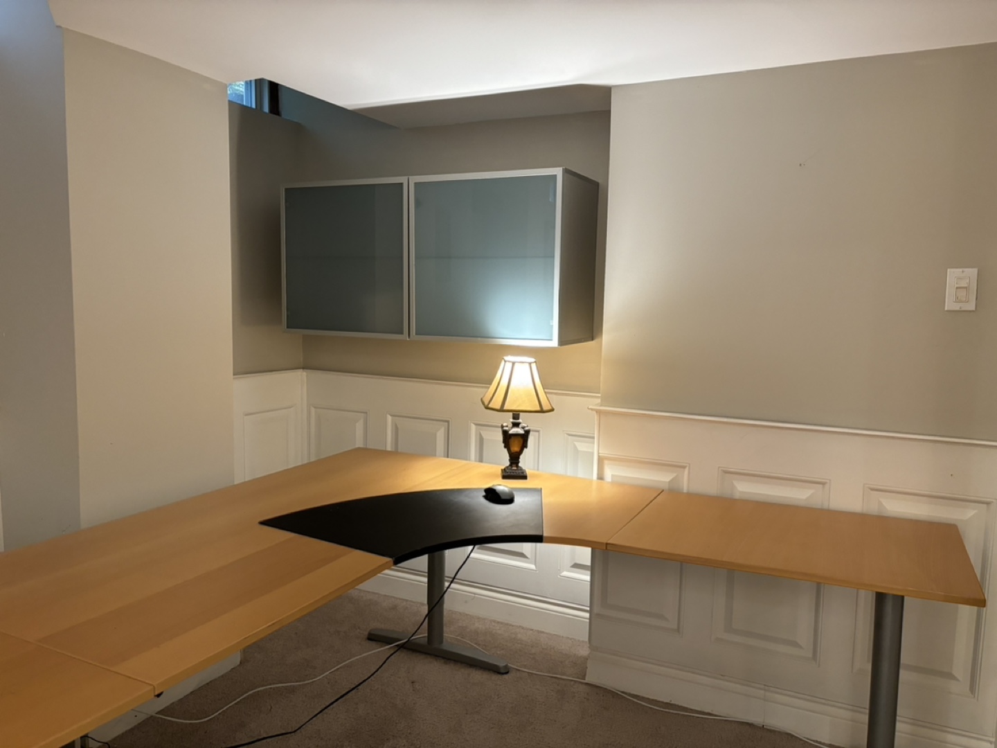 Ikea desk with matching cabinet - photo 3