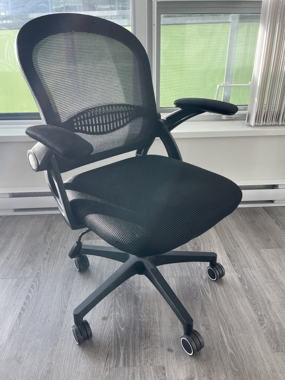 Black Mesh Office Chair