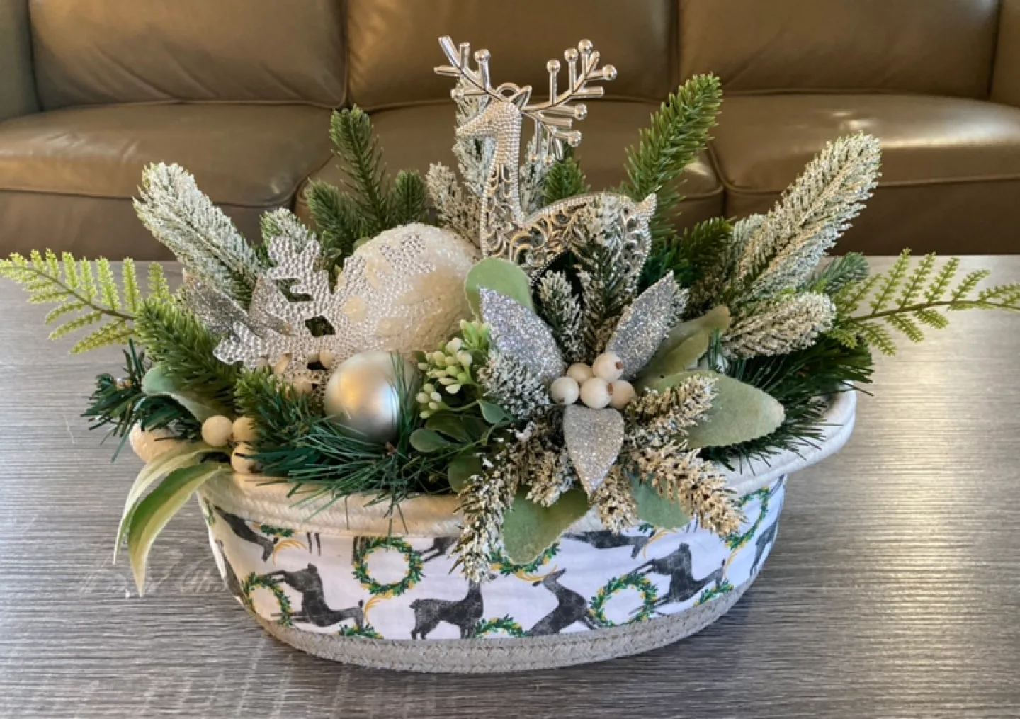 Christmas artificial arrangement. Stouffville pickup thumbnail