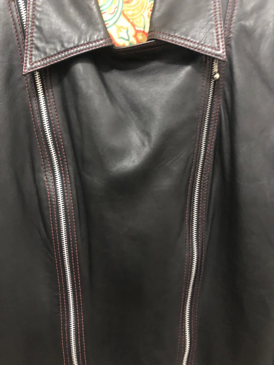 Black Leather Jacket image indicator(2)