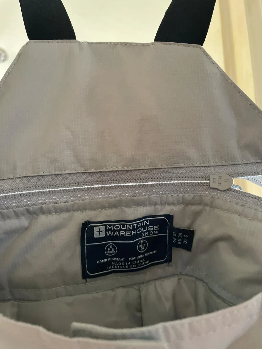 Mountain warehouse woman’s ski pants image indicator(4)