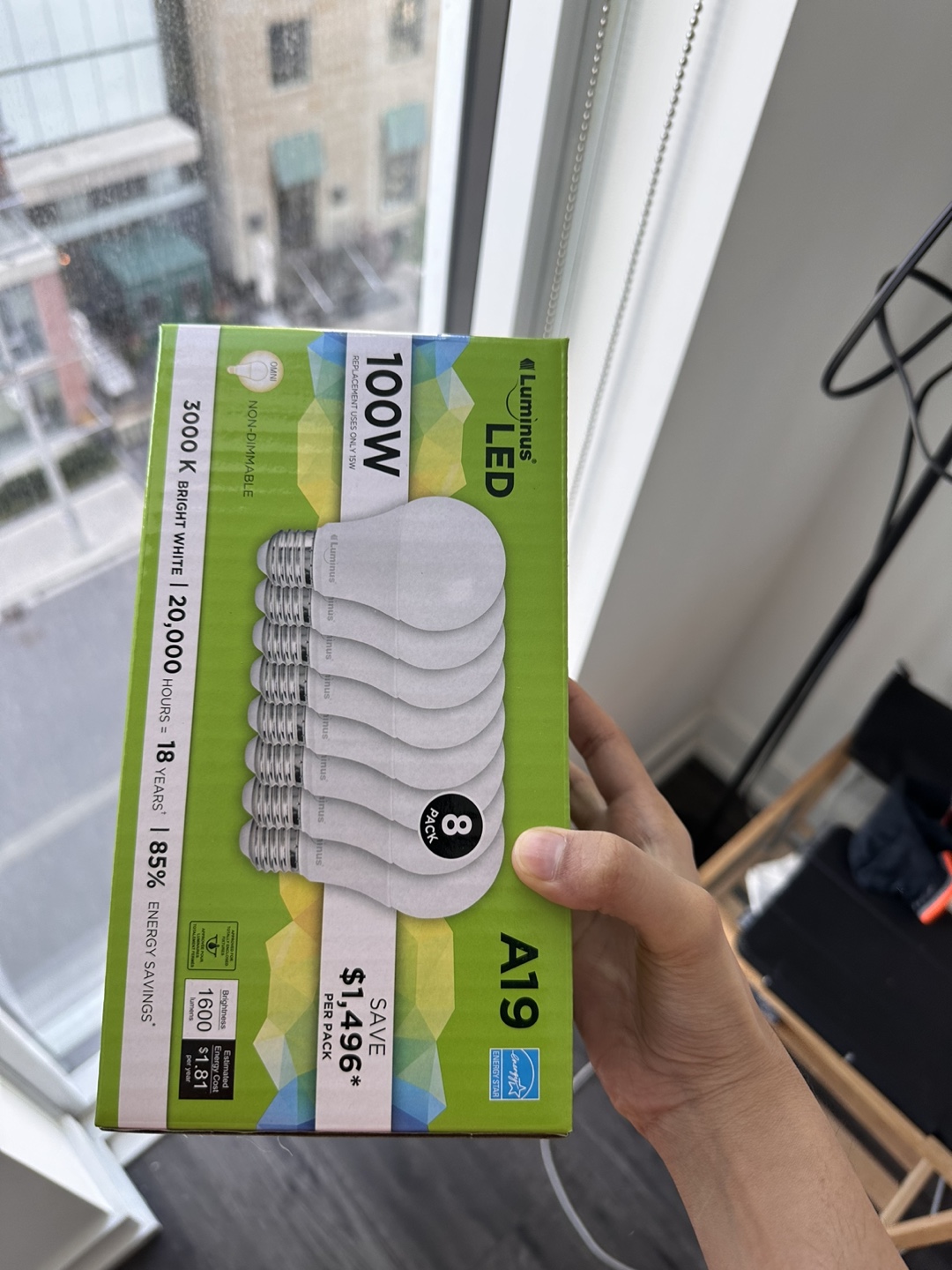 (6 Never used bulbs) from 8-pack Lumis LED A19 Light Bulbs
