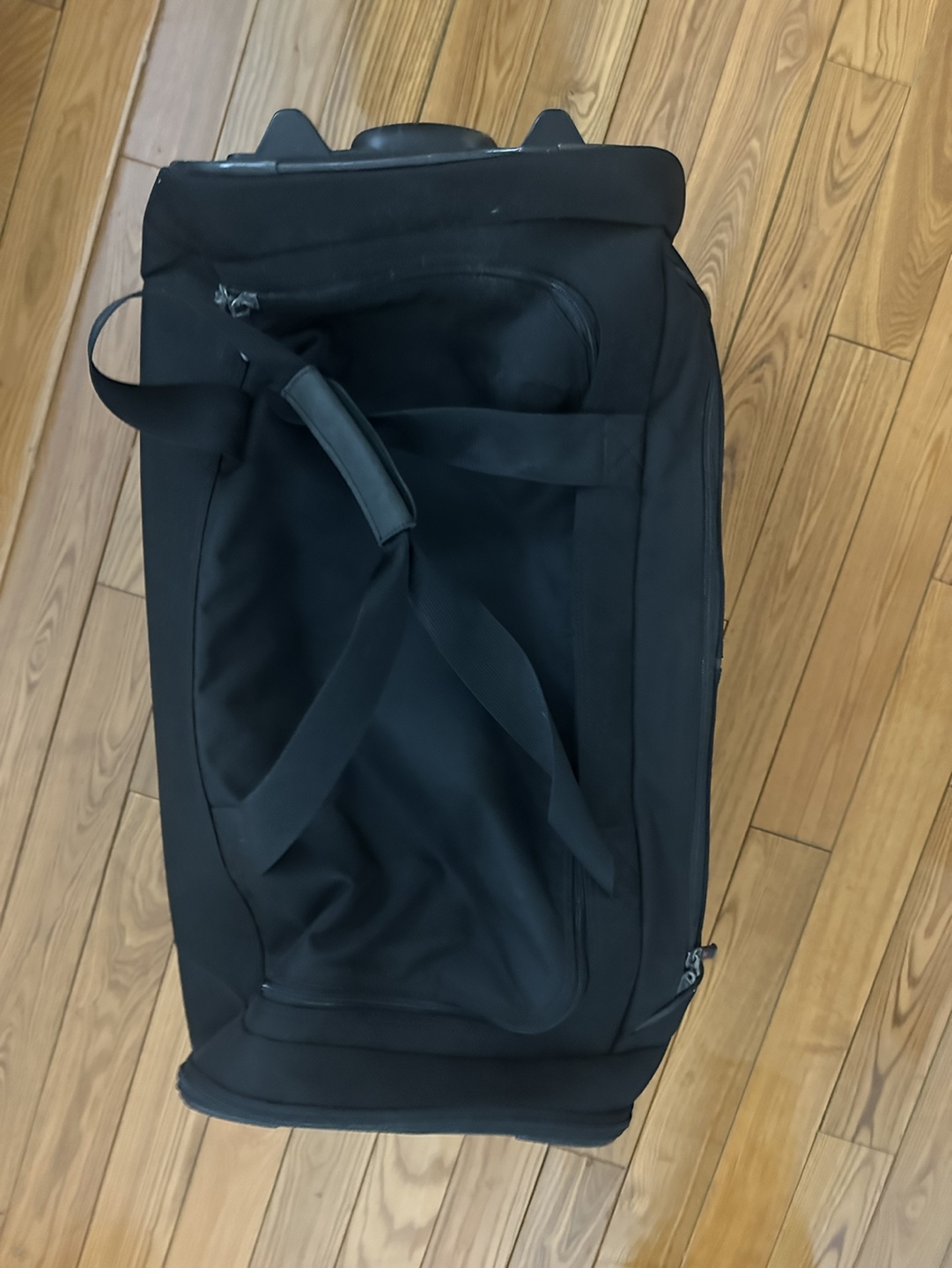 SwissGear Rolling Duffle Bag luggage - photo 2