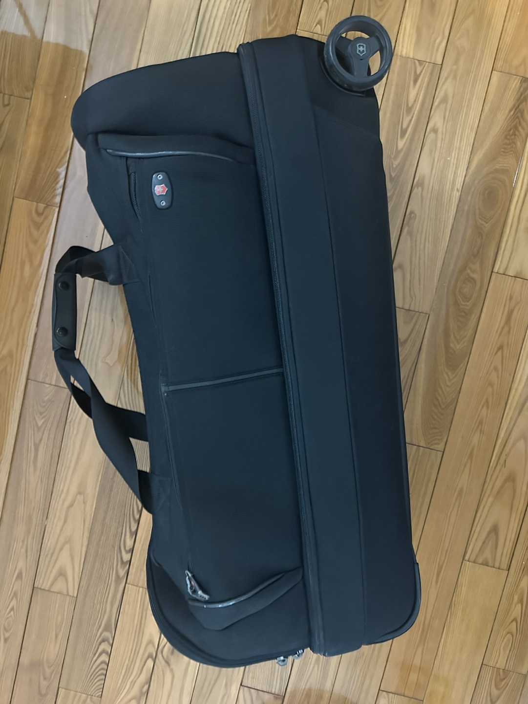 SwissGear Rolling Duffle Bag luggage