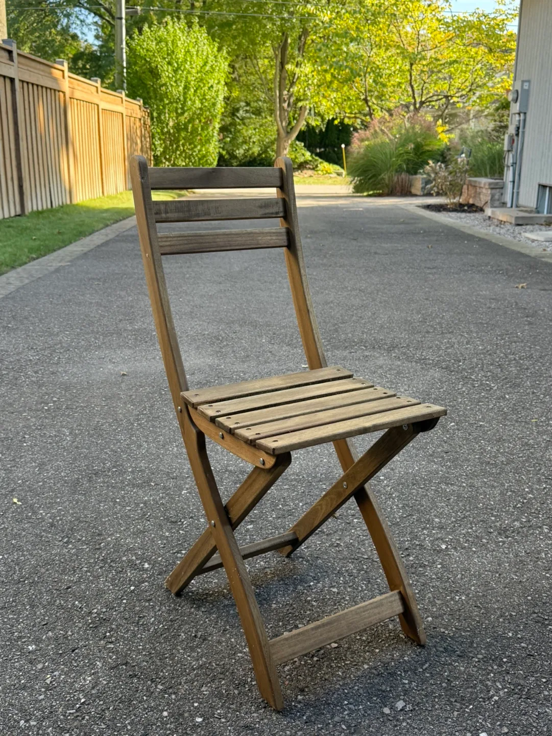 Price for 8 Wooden Folding Chairs thumbnail