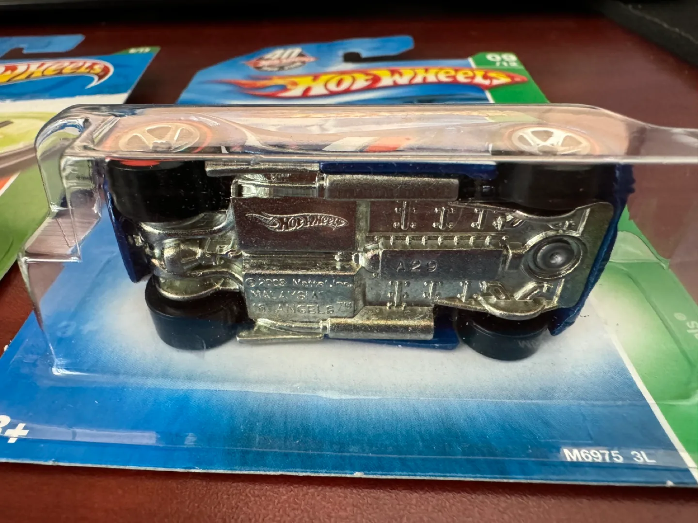 HOT WHEELS TREASURE HUNT ‘63 T BIRD AND 16 ANGELS DIECAST MINT image indicator(5)