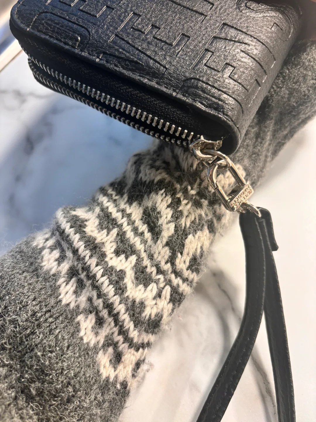 Steve Madden Black Wallet image indicator(3)