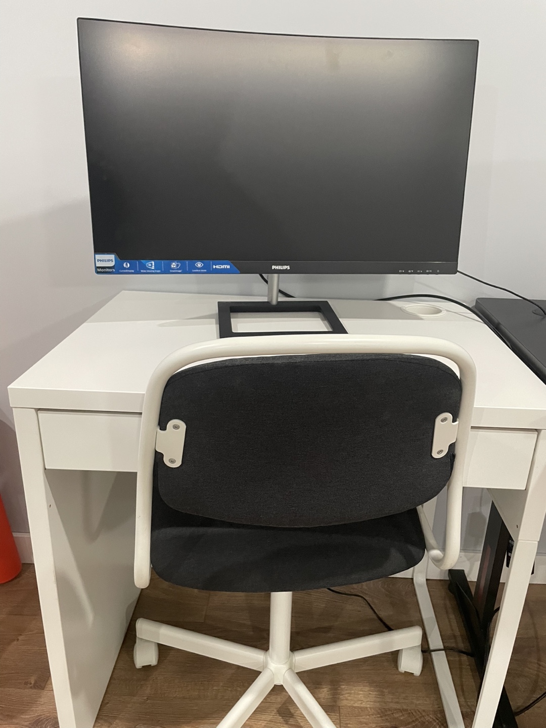 White Office Chair and Desk - photo 2