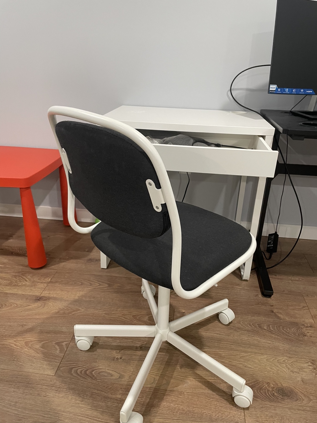White Office Chair and Desk