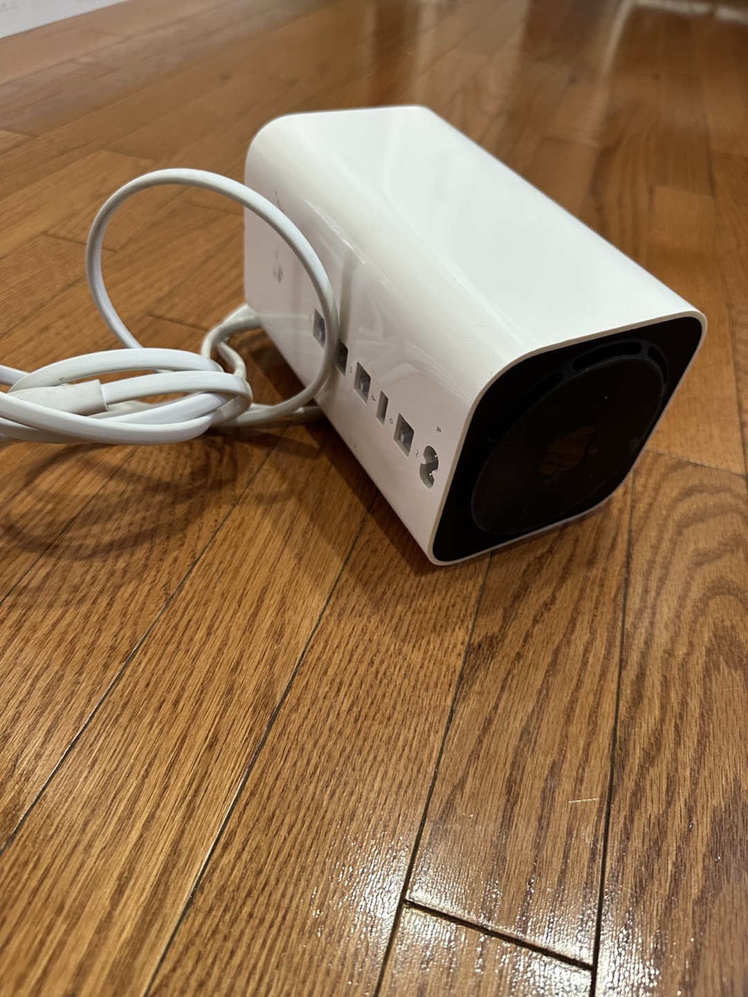Apple AirPort Extreme Base Station - photo 2