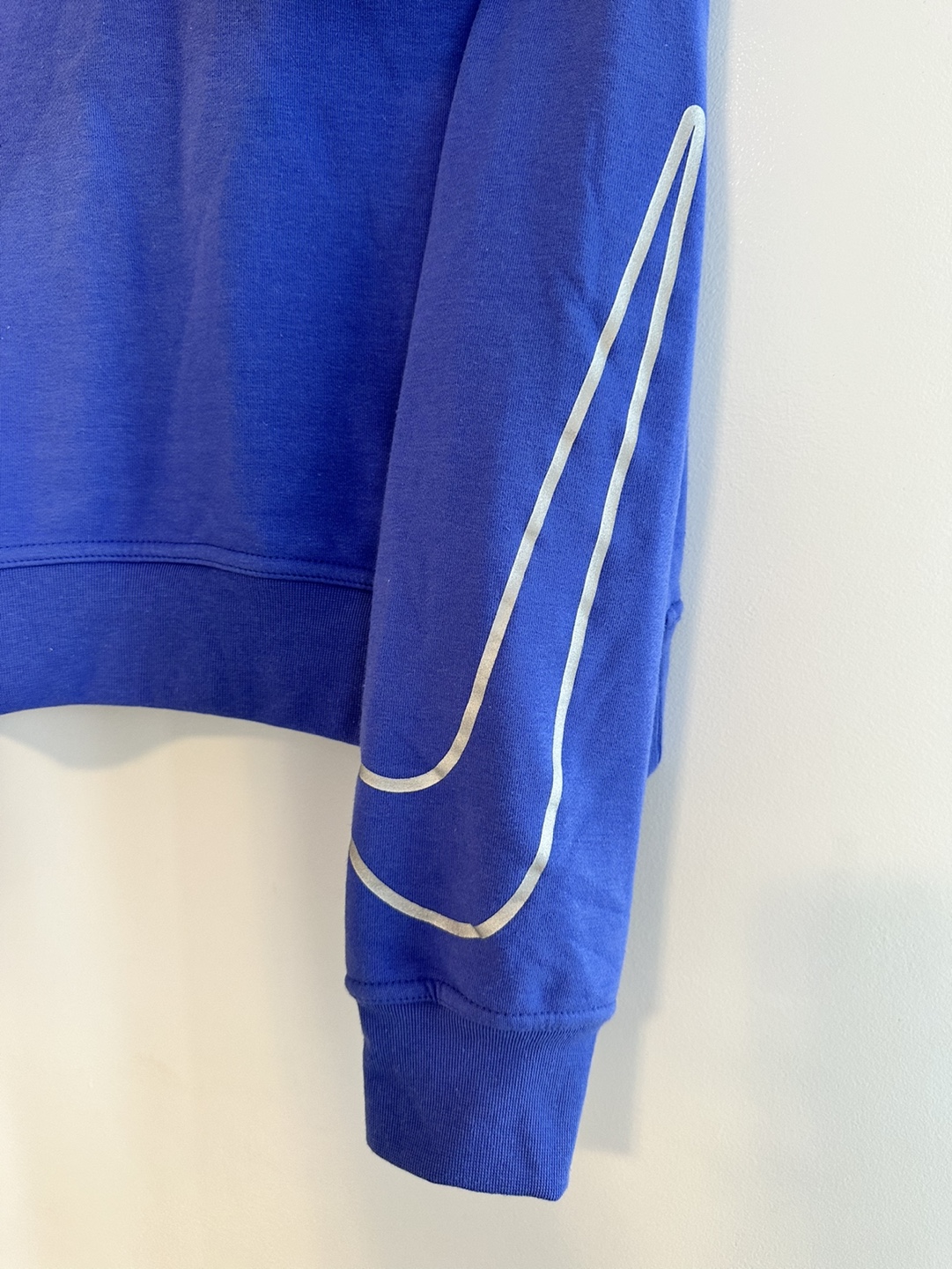 BNWT Nike dri-fit one french terry graphic hoodie - photo 5