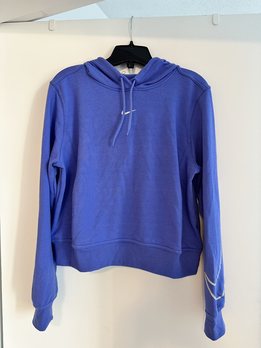 BNWT Nike dri-fit one french terry graphic hoodie - photo 3