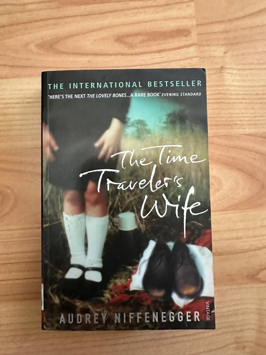 The Time Traveler's Wife Paperback thumbnail