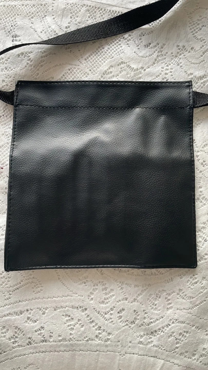 Makeup Brush Belt Waist Bag 🆕 image indicator(3)