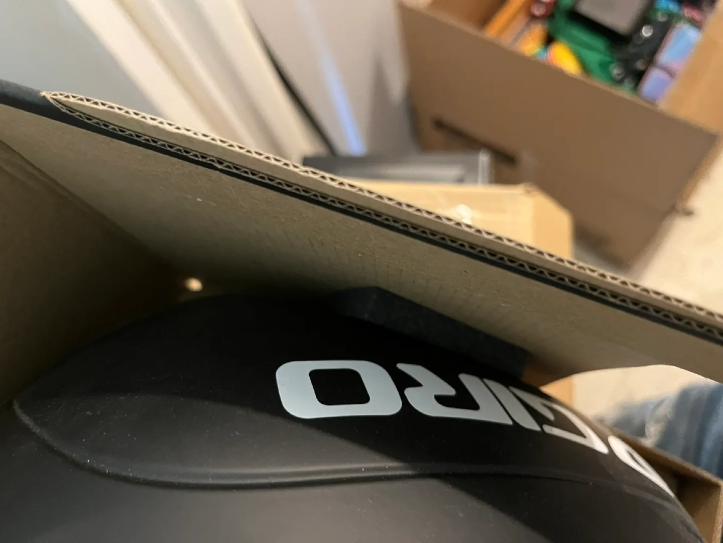 Giro snowboard Helmet and Scott goggles new image indicator(4)