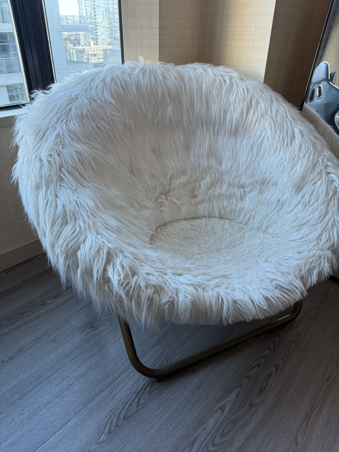 White Faux Fur Hang-A-Round Chair - photo 2