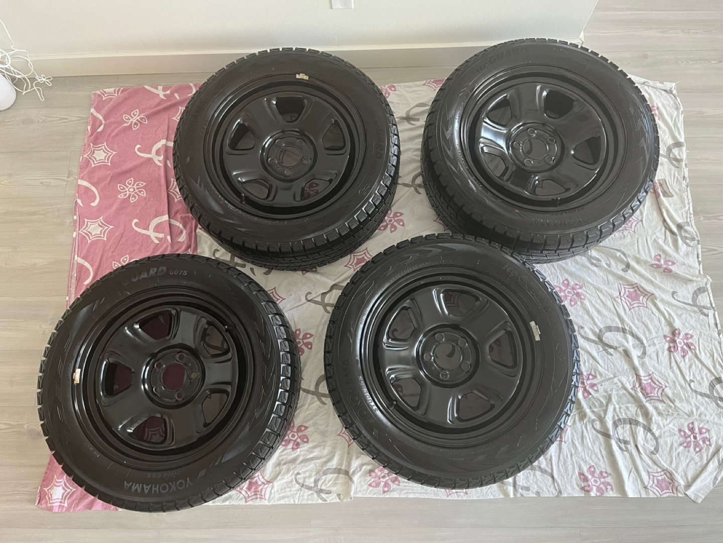 Set of 4 Yokohama Winter Tires