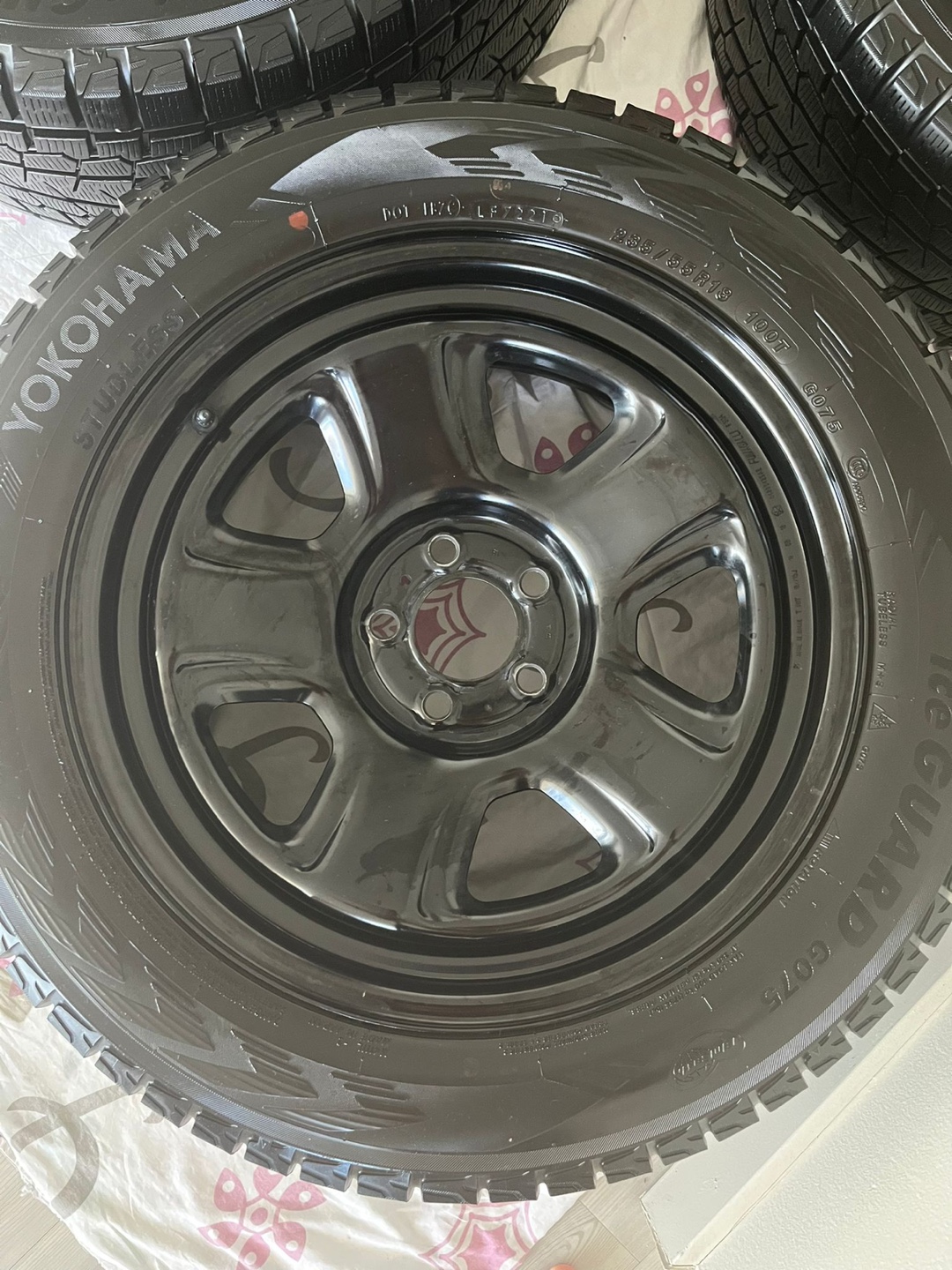 Set of 4 Yokohama Winter Tires - photo 3