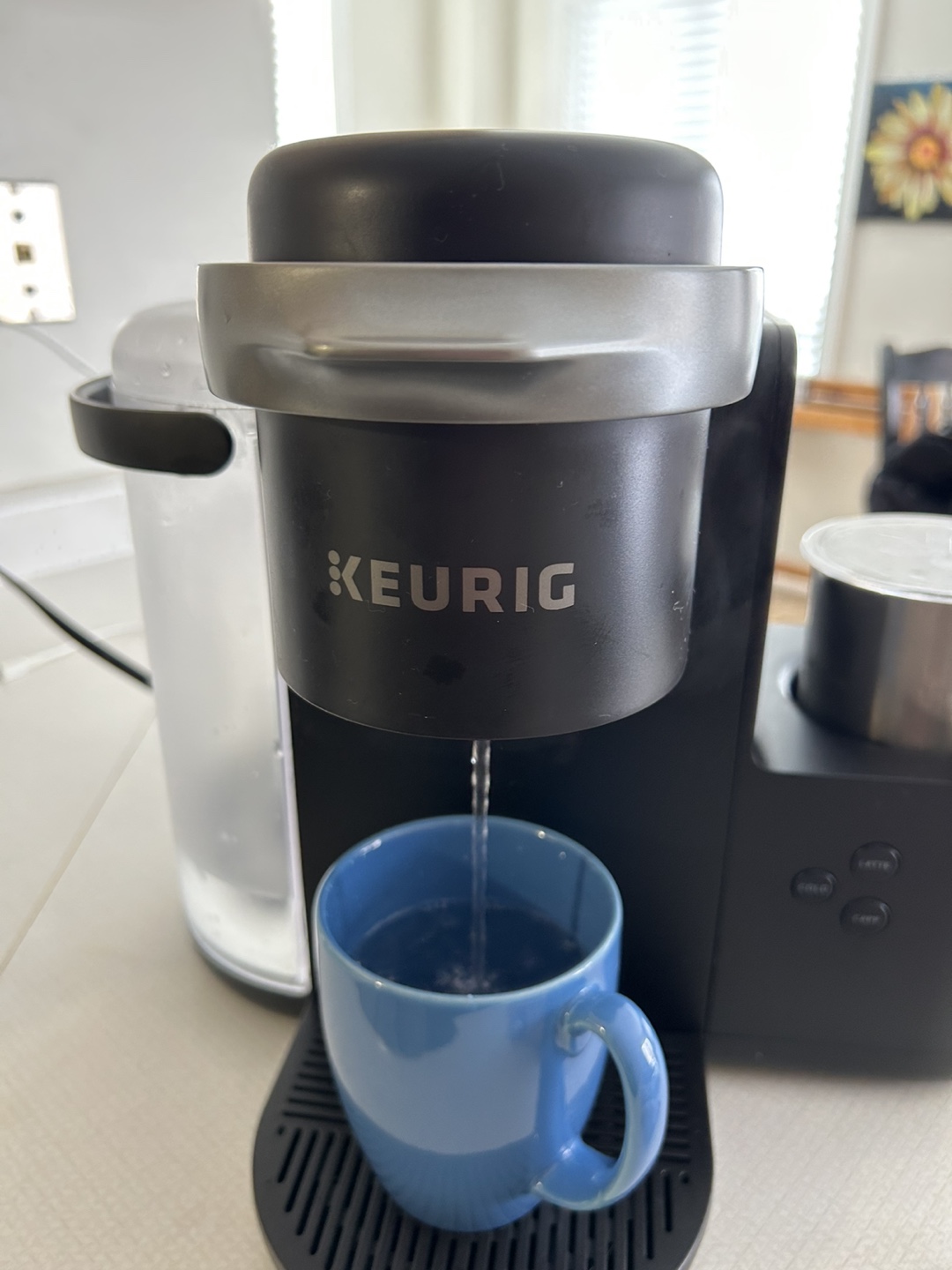 Keurig K-Cafe Coffee Maker with milk frother - photo 2
