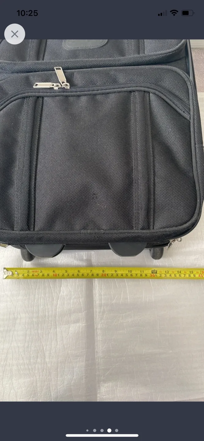 BUGATTI Carry-on Luggage with Wheels image indicator(6)