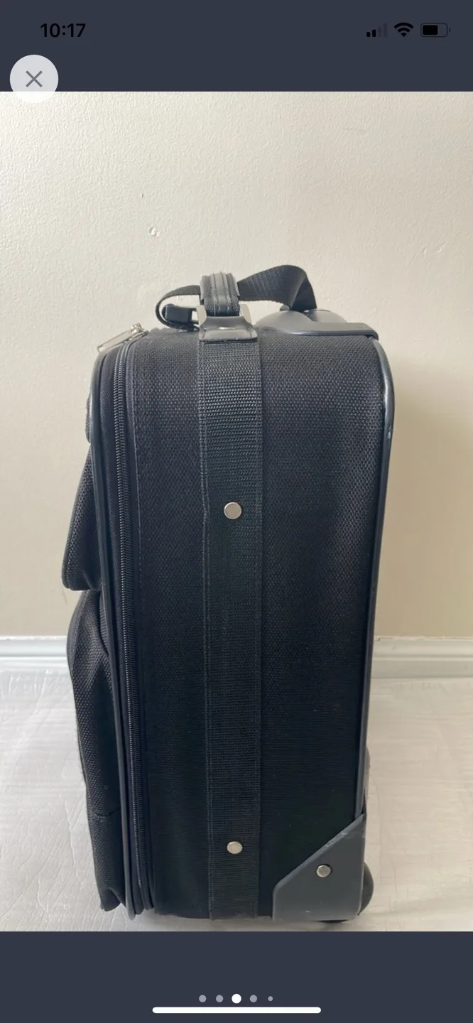 BUGATTI Carry-on Luggage with Wheels image indicator(3)