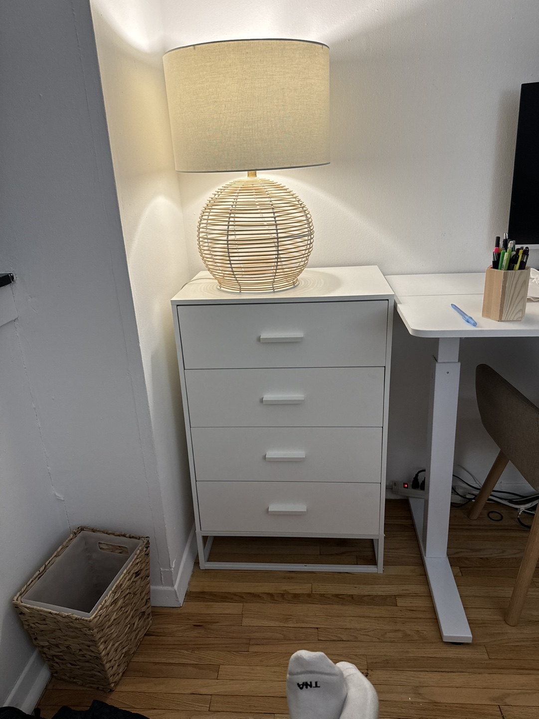 White 4-Drawer Chest of Drawers