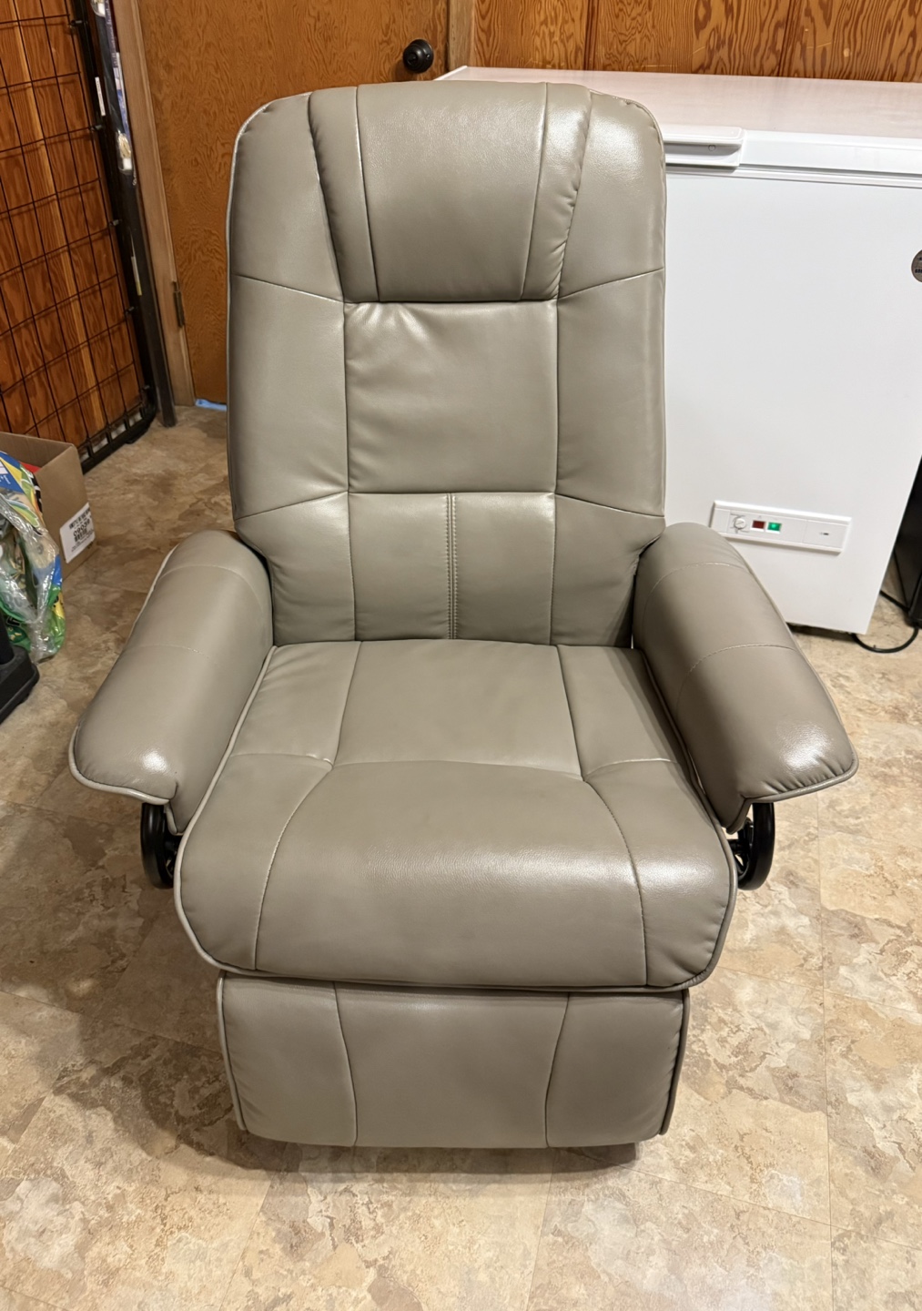 Swivel Recliner Chair - photo 2