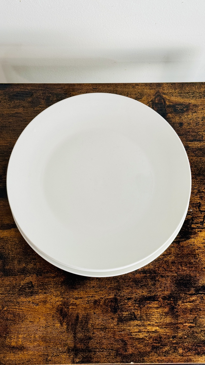 White Dinnerware Set - photo 4