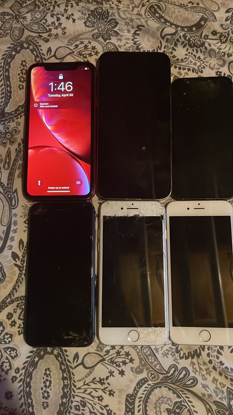 Lot of iPhones for Parts