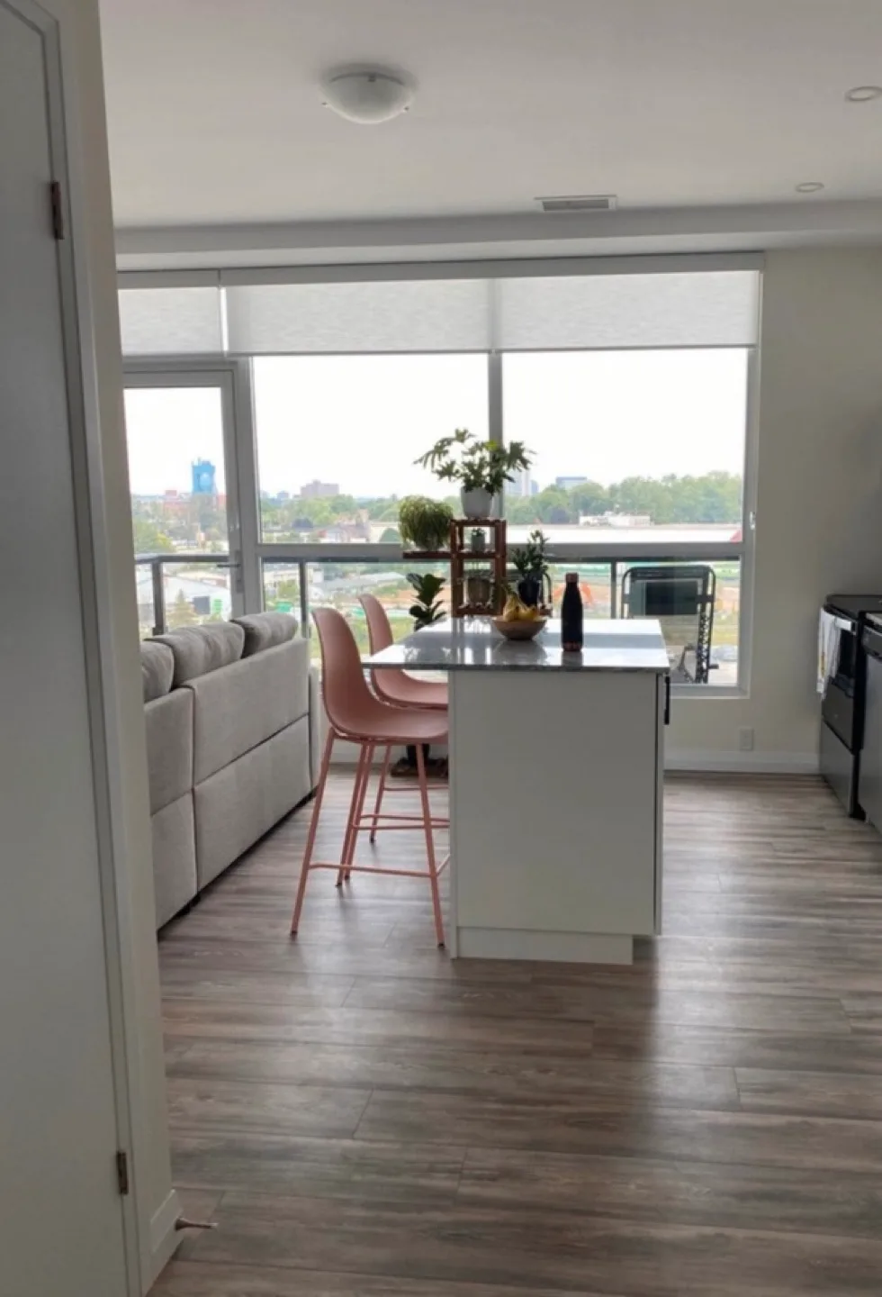 1 Bedroom Condo for Rent image indicator(4)