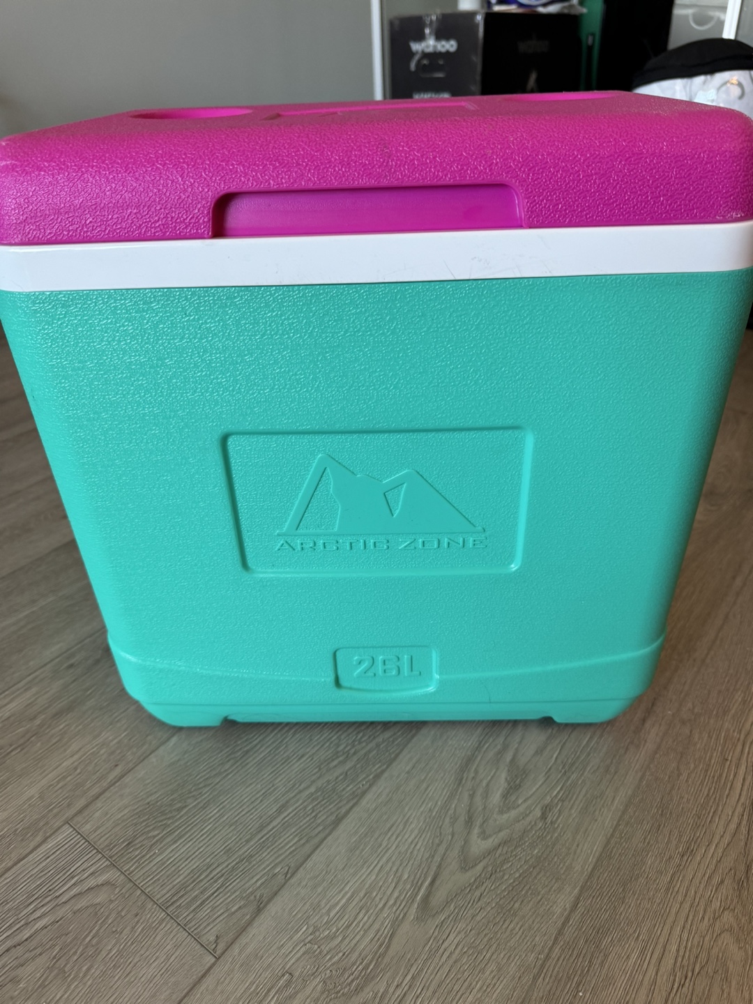 Arctic Zone 26L Cooler