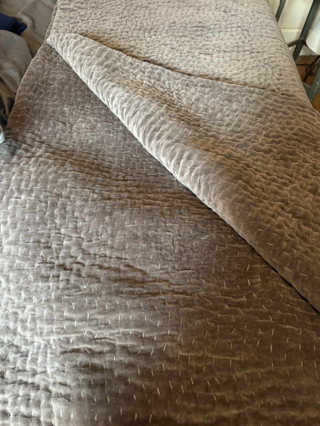 California King Velvet Cotton Bedspread - photo 3