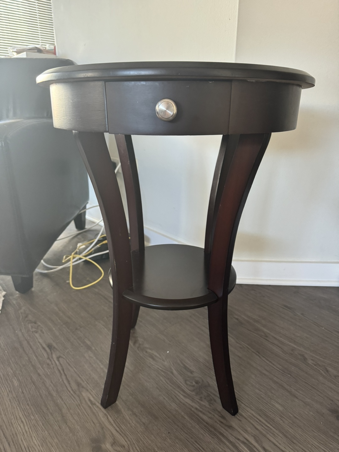 Round End Table with Drawer
