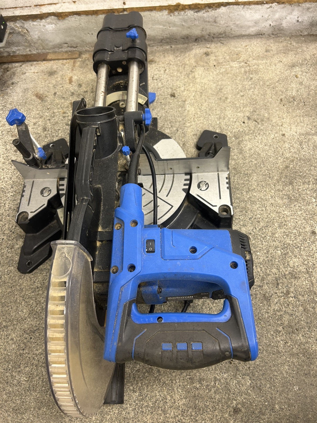 Mastercraft 10-Inch Sliding Compound Miter Saw - photo 3