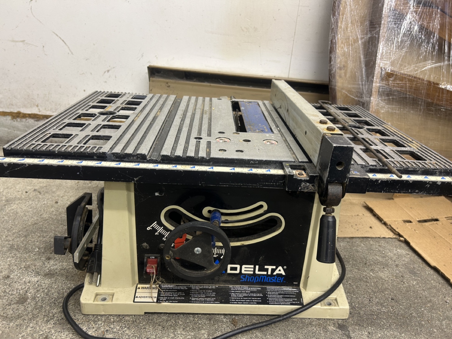 Delta Shopmaster Table Saw