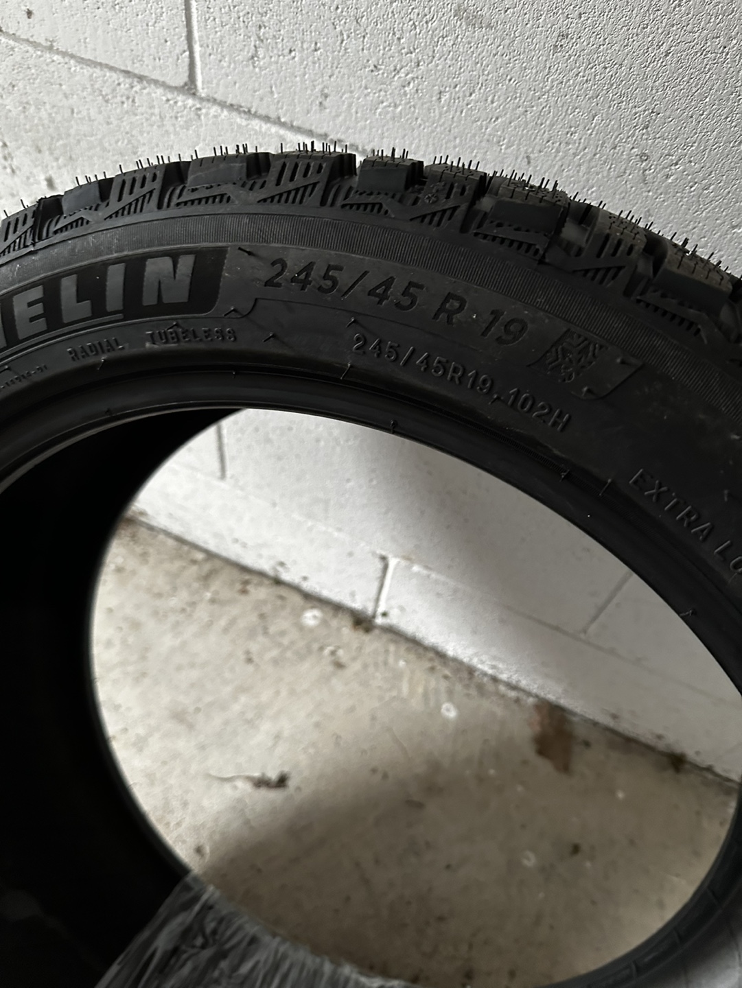 Michelin X-Ice North 4 studded Winter Tires 245/45R19 BRAND NEW - photo 3