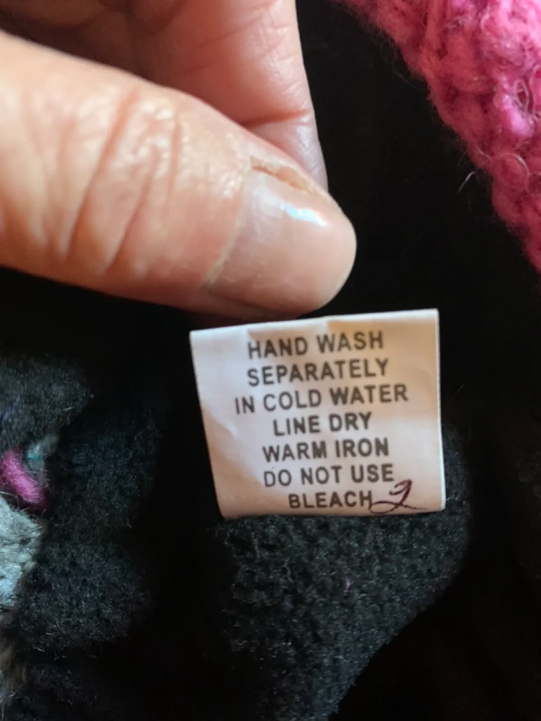 Ark Knitted Hat and Slippers Set image indicator(5)