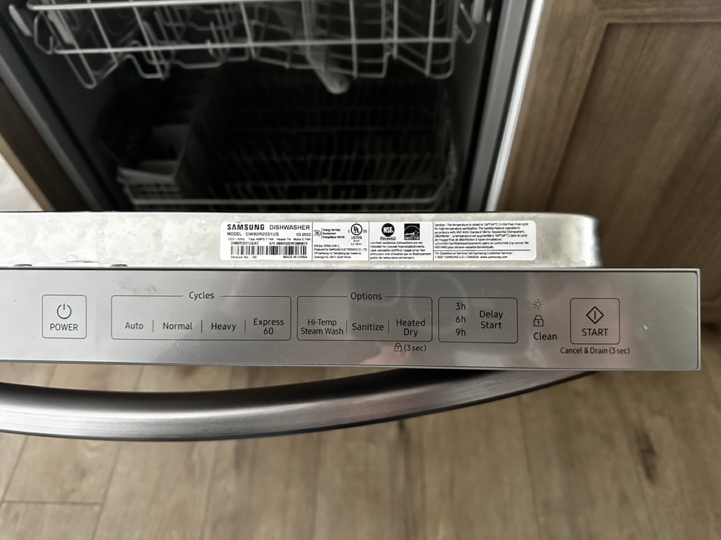 Samsung Dishwasher - photo 2