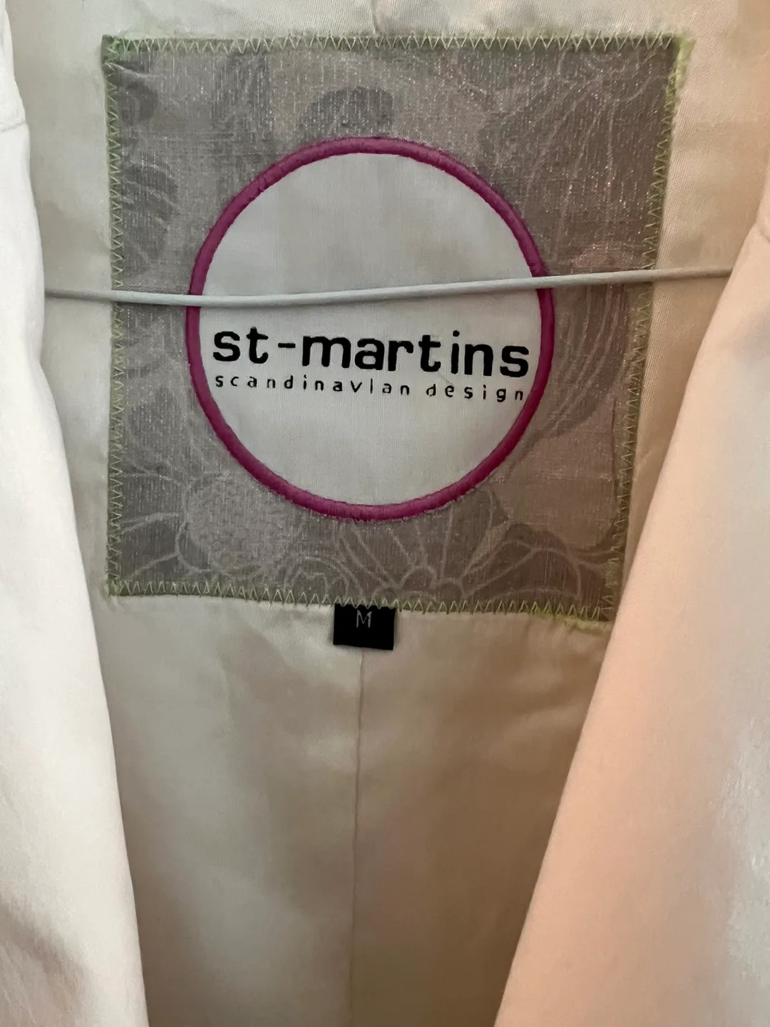 2 Women's Blazers - Size M image indicator(5)